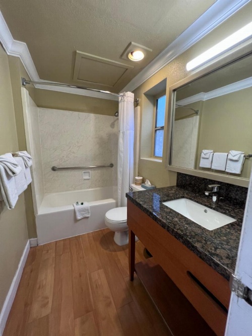 Inn at San Luis Obispo image 24